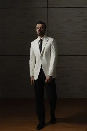 PEARL WHITE TUXEDO SUIT